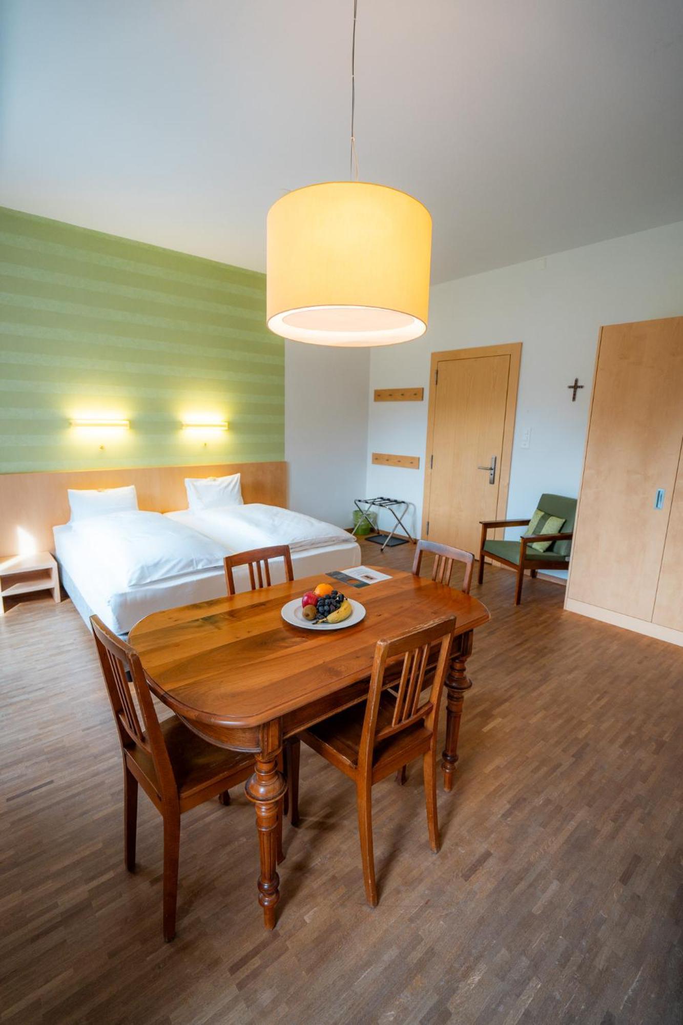 Hotel Haus Schoenstatt Contactless-Check-In Brig Luaran gambar